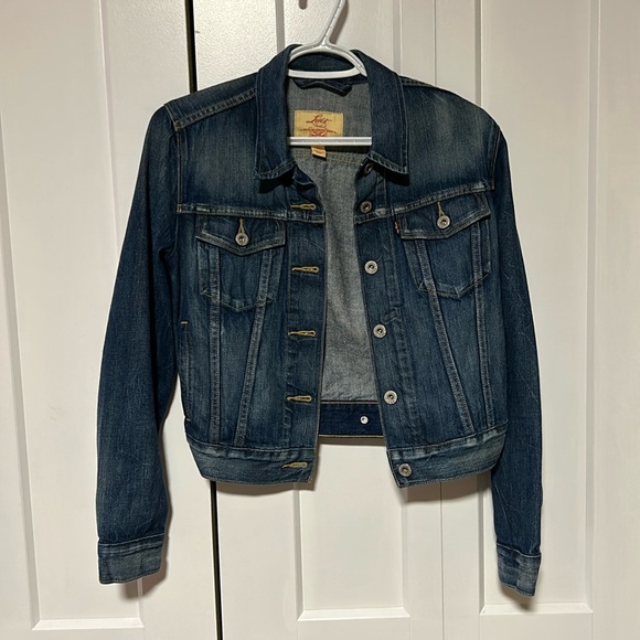 Levi’s Jean jacket - Picture 1 of 3